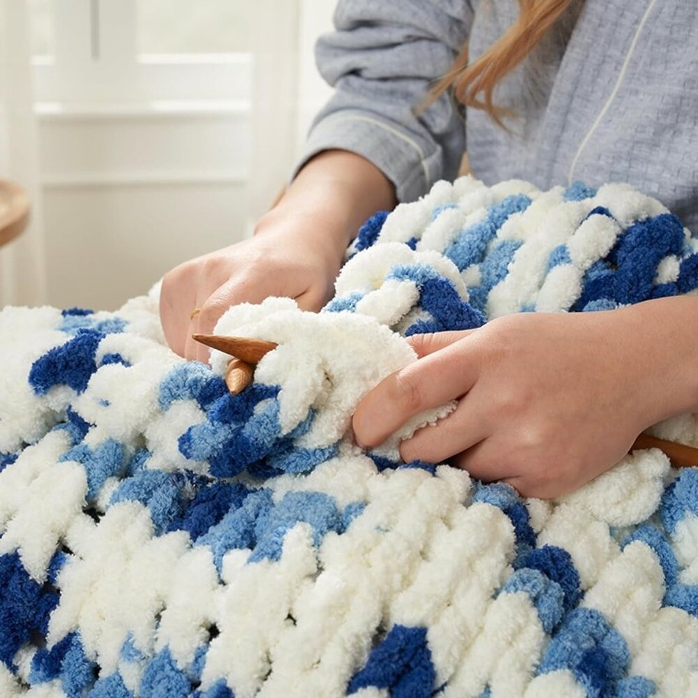 NEW  Home Chunky Knit Blanket Throw, Thick Soft Chenille Yarn Throw, 50x60 - Picture 3 of 7